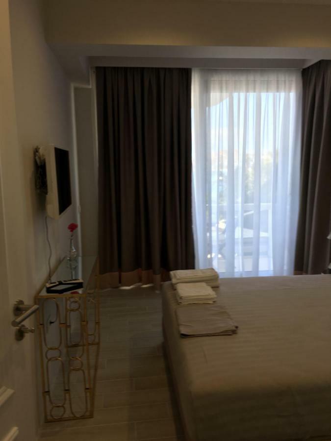 Onira Luxury Rooms Sarandë 外观 照片