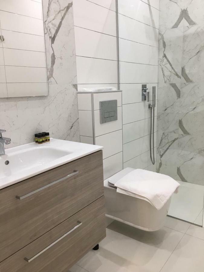 Onira Luxury Rooms Sarandë 外观 照片