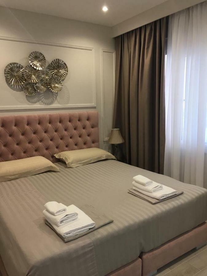 Onira Luxury Rooms Sarandë 外观 照片